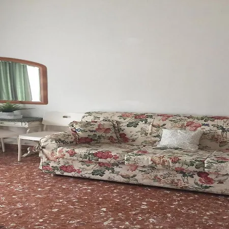 Casa Comoda Affittacamere Pisa